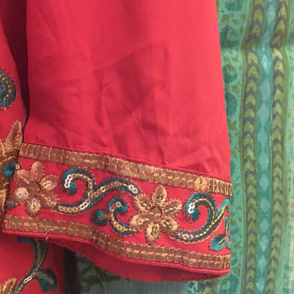 Tunic - Picture 3 of 4